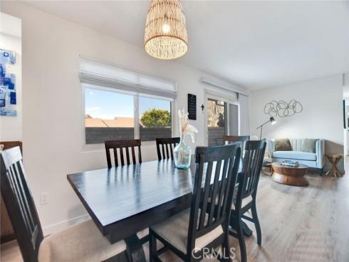 8866 Tulare 301C Drive, Huntington Beach, CA