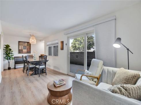 8866 Tulare 301C Drive, Huntington Beach, CA