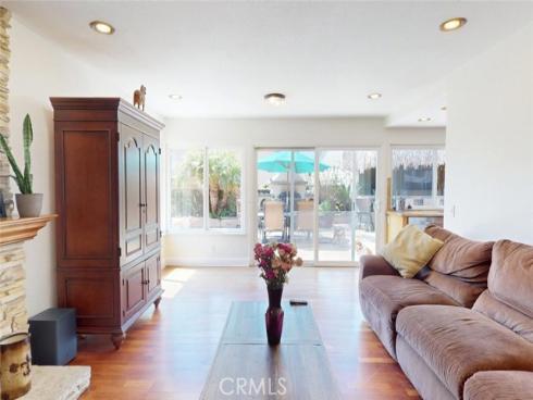 8492 Spring Circle, Huntington Beach, CA