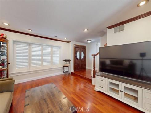 8492 Spring Circle, Huntington Beach, CA