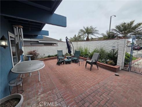 17352 Rob Roy Circle, Huntington Beach, CA