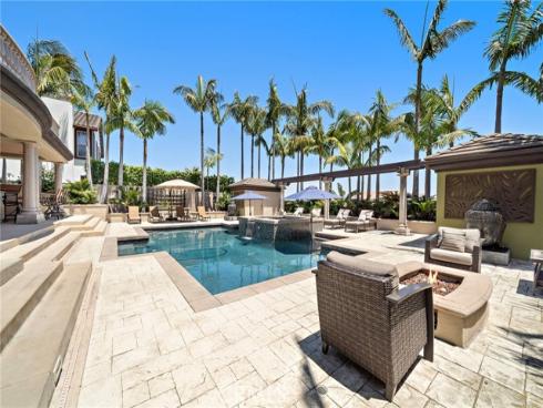 18976  Rockinghorse   Lane, Huntington Beach, CA