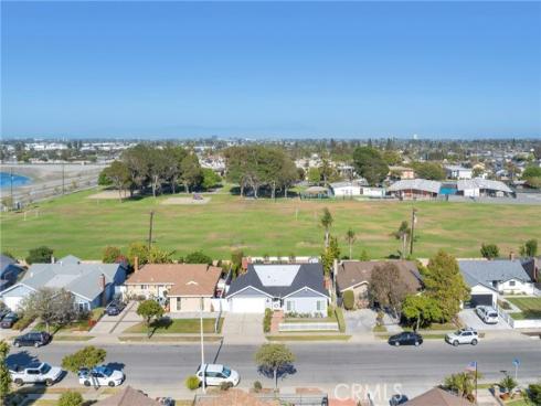 16072 Melody Lane, Huntington Beach, CA