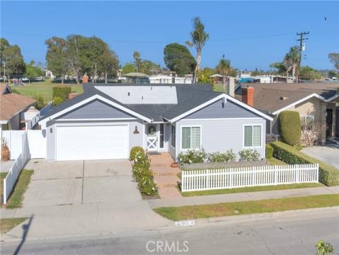 16072 Melody Lane, Huntington Beach, CA