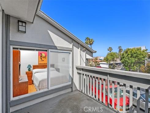 17152 Pacific Coast 19 , Huntington Beach, CA