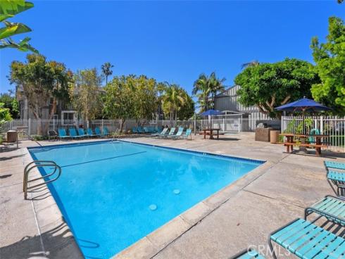 17152 Pacific Coast 19 , Huntington Beach, CA