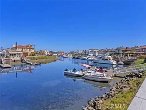 17152 Pacific Coast 19 , Huntington Beach, CA