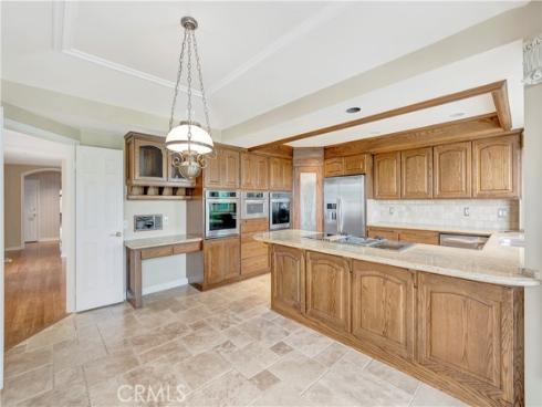 19371 Woodlands Drive, Huntington Beach, CA