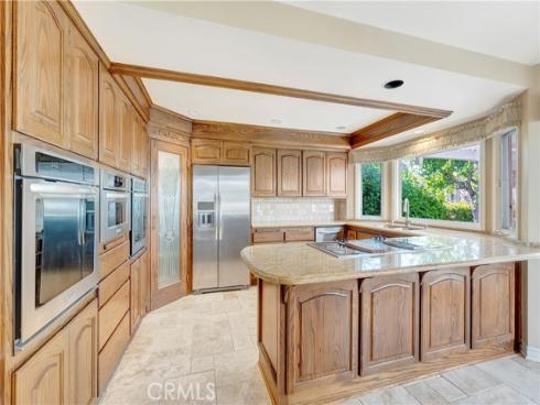 19371 Woodlands Drive, Huntington Beach, CA