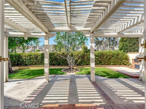 19371 Woodlands Drive, Huntington Beach, CA