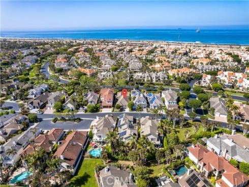 19371 Woodlands Drive, Huntington Beach, CA