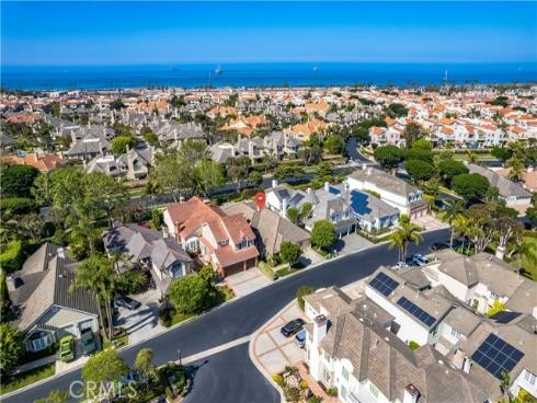 19371 Woodlands Drive, Huntington Beach, CA