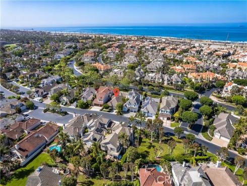 19371  Woodlands   Drive, Huntington Beach, CA