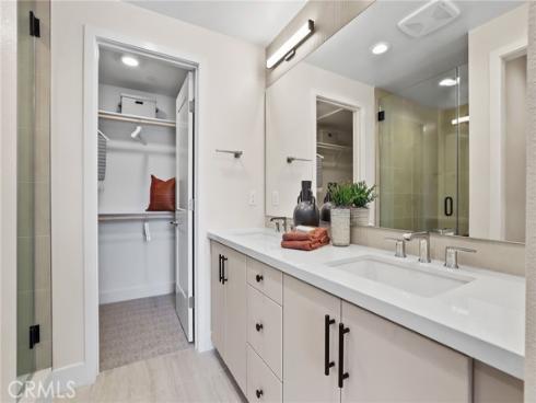 19071  Main  105  Street, Huntington Beach, CA