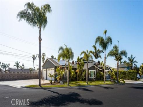 20402 Seven Seas Lane, Huntington Beach, CA