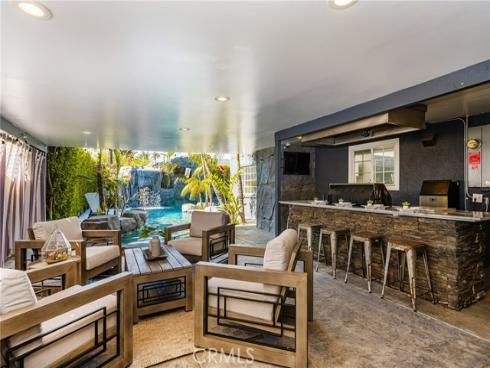 20402 Seven Seas Lane, Huntington Beach, CA