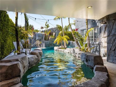 20402 Seven Seas Lane, Huntington Beach, CA