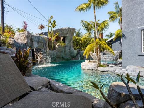 20402 Seven Seas Lane, Huntington Beach, CA