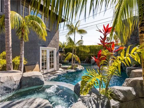 20402 Seven Seas Lane, Huntington Beach, CA