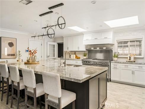 20402 Seven Seas Lane, Huntington Beach, CA