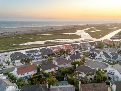 22372 Harwich Lane, Huntington Beach, CA