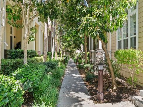 6249 Pacific Pointe 16 Drive, Huntington Beach, CA