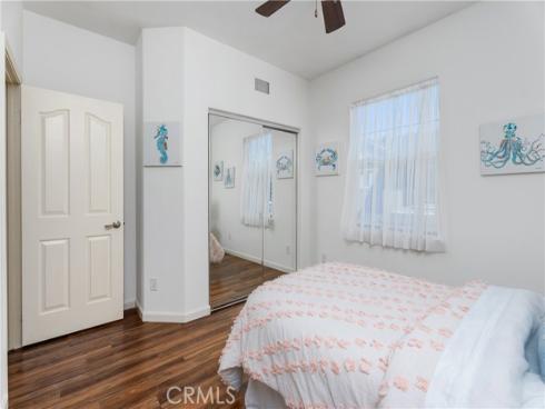 6249 Pacific Pointe 16 Drive, Huntington Beach, CA