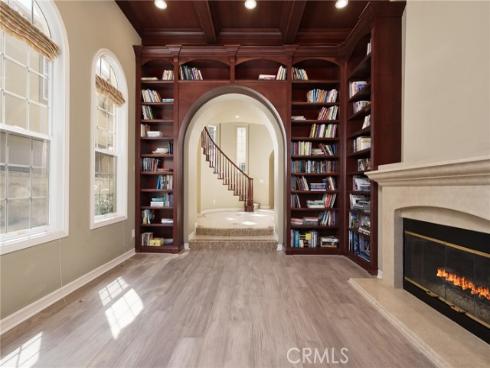 6471 Frampton Circle, Huntington Beach, CA