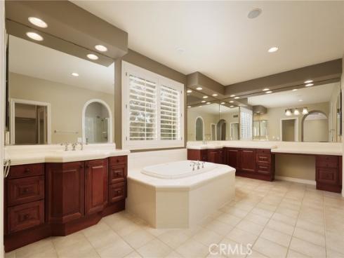 6471 Frampton Circle, Huntington Beach, CA