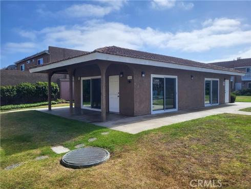 4961 Bonita 42 Drive, Huntington Beach, CA