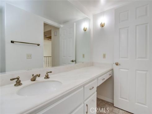 6052 Shadowbrook Circle, Huntington Beach, CA