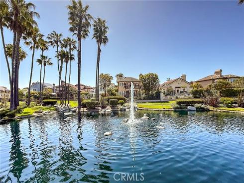 6052  Shadowbrook   Circle, Huntington Beach, CA