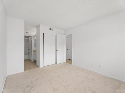 8933 Yolo 1308-A Circle, Huntington Beach, CA