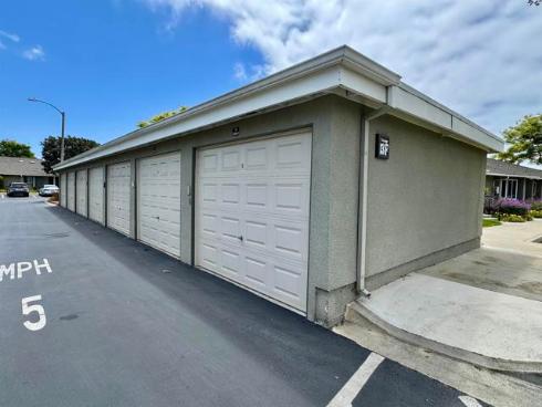 8933 Yolo 1308-A Circle, Huntington Beach, CA