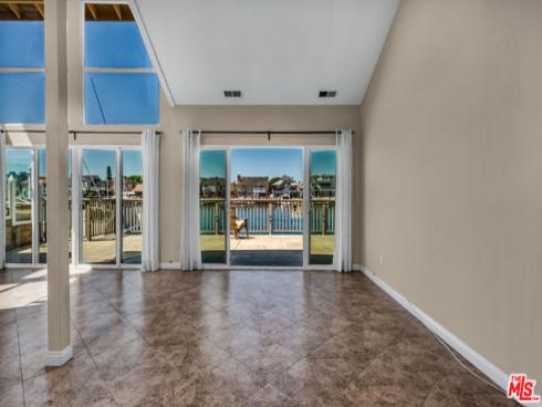 16661 Carousel Lane, Huntington Beach, CA