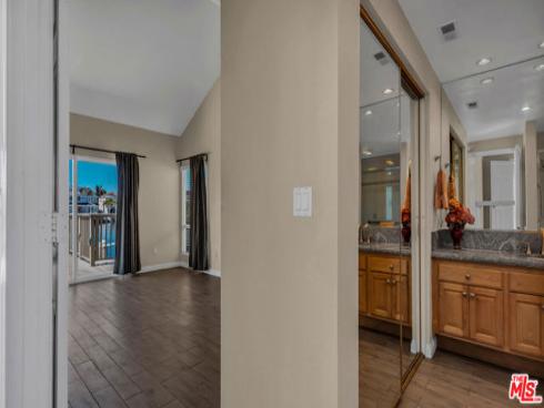 16661 Carousel Lane, Huntington Beach, CA