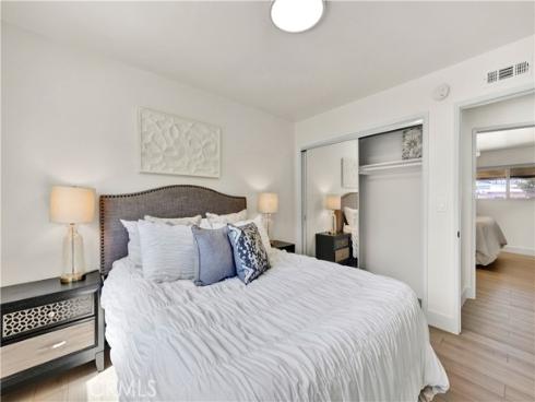 16761 Montclair Lane , Huntington Beach, CA