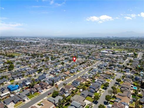 10172 Merrimac Dr , Huntington Beach, CA