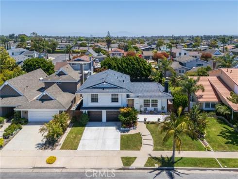17392 Almelo Lane, Huntington Beach, CA