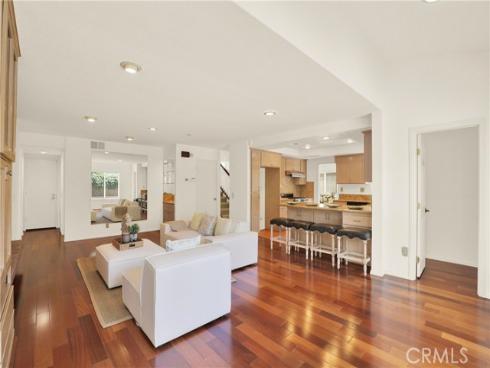 8452 Deepview Drive, Huntington Beach, CA