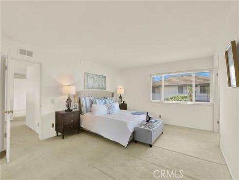 8452 Deepview Drive, Huntington Beach, CA