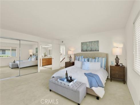 8452 Deepview Drive, Huntington Beach, CA