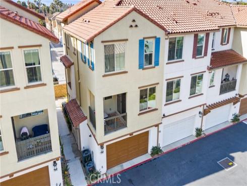 7270 Crystal Drive , Huntington Beach, CA