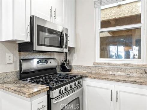 2000 Pacific Coast 102 , Huntington Beach, CA