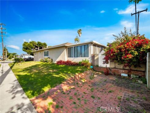17121  Granada   Lane, Huntington Beach, CA