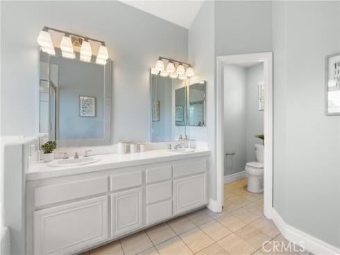 18731 Chapel Lane, Huntington Beach, CA