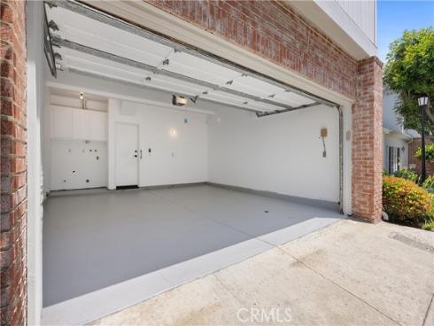 18731 Chapel Lane, Huntington Beach, CA