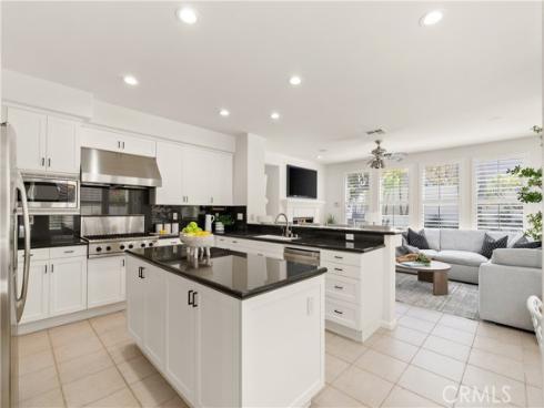 19139 Chandon Lane, Huntington Beach, CA