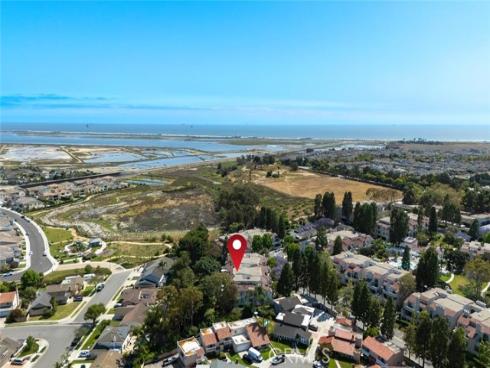 17202 Corbina 206 Lane, Huntington Beach, CA