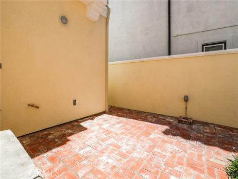 326 6th Street, Huntington Beach, CA